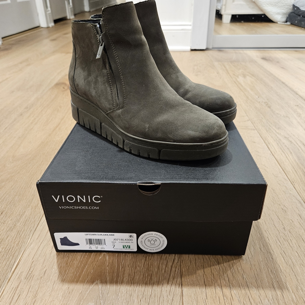 Vionic Dark Navy Ankle Boots